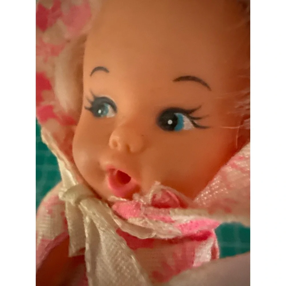 Miniature Baby Doll Plastic 1960s Pink Floral Sunbonnet White‎ Diaper 6
